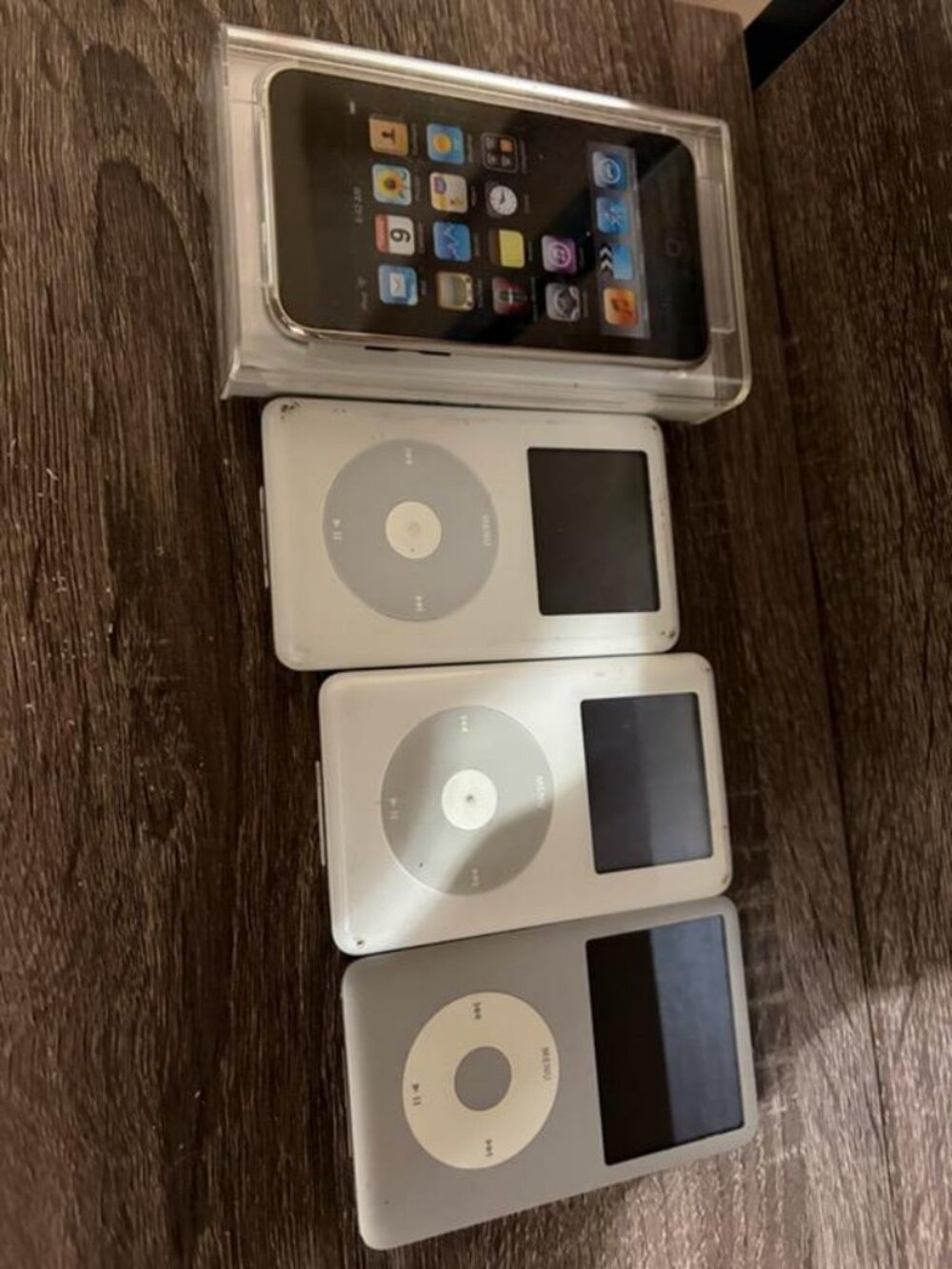 4 ipods